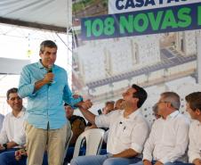 O governador Carlos Massa Ratinho Junior participou nesta quarta-feira (24) da inauguração do Residencial Laguna di Valência em Londrina, no Norte.